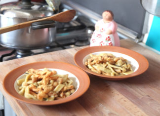 PUGLIA. Ciceri e tria – Le ricette di Rossella