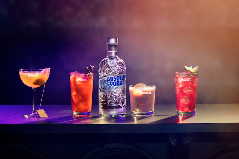 ABSOLUT COMEBACK. Bottiglia e Cocktail 'riciclati' | Food Confidential