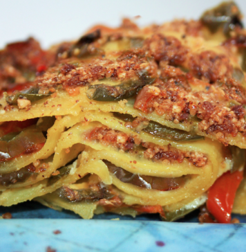 LE RICETTE VEGMED: Lasagna ai peperoni e nocciole