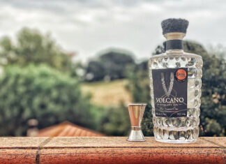 GIN CONFIDENTIAL: Gin Volcano. Dalla Sicilia con Ginepro