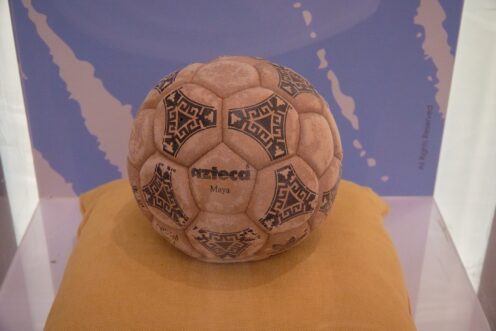 6.Panettone-cioccolato-Diego-Vitagliano_photo-Stefano-Wurzburger