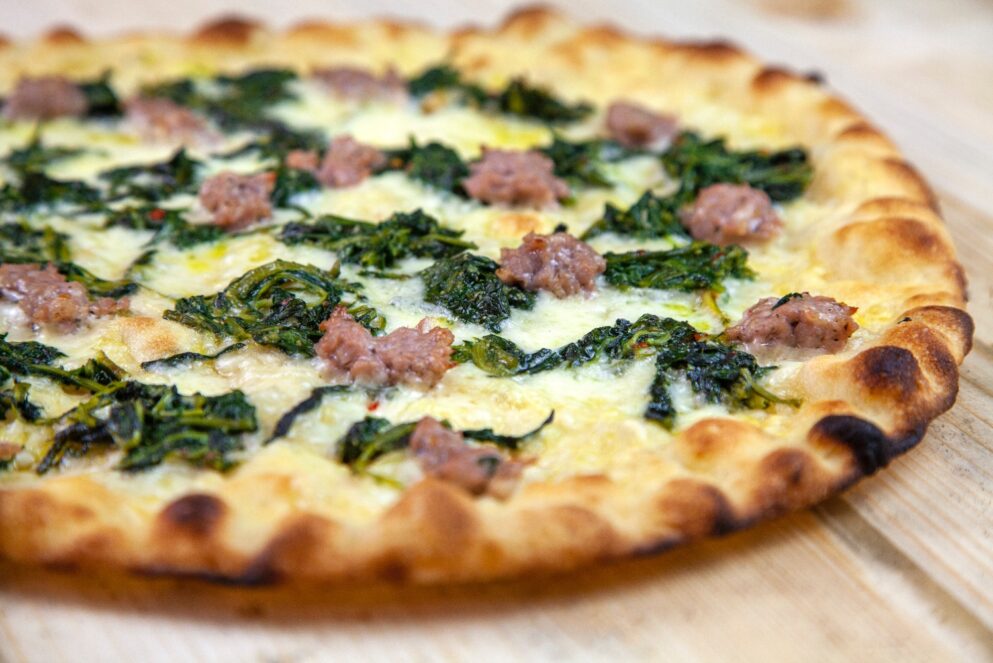 7.Cicoria-e-salsiccia_MT-Pizza