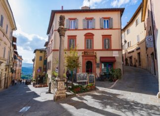 CHIUSI: un weekend tra gusto e storia