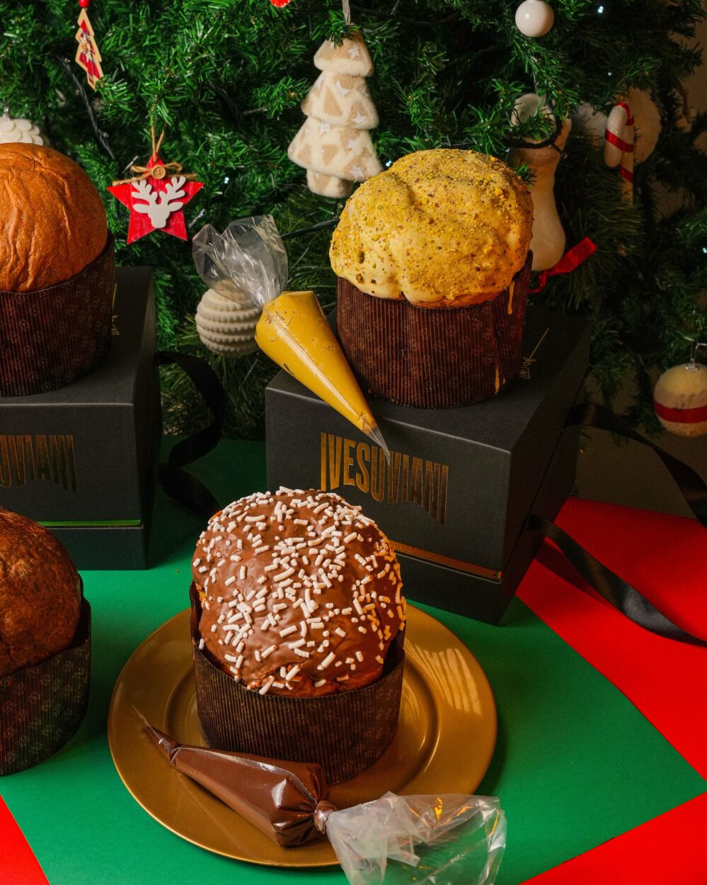 2.I-Vesuviani-Panettone-2025