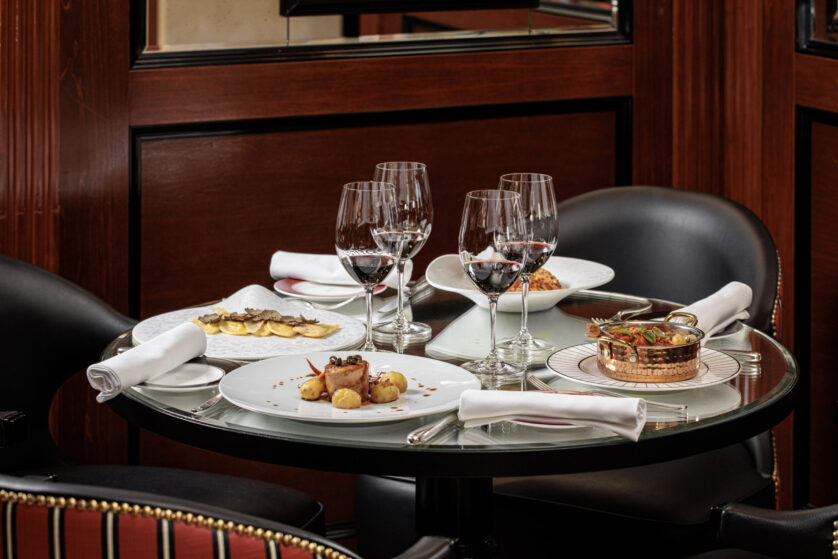 7.Il-Pranzo-della-Domenica_Cafe-Romano_Hotel-dInghilterra_Roma