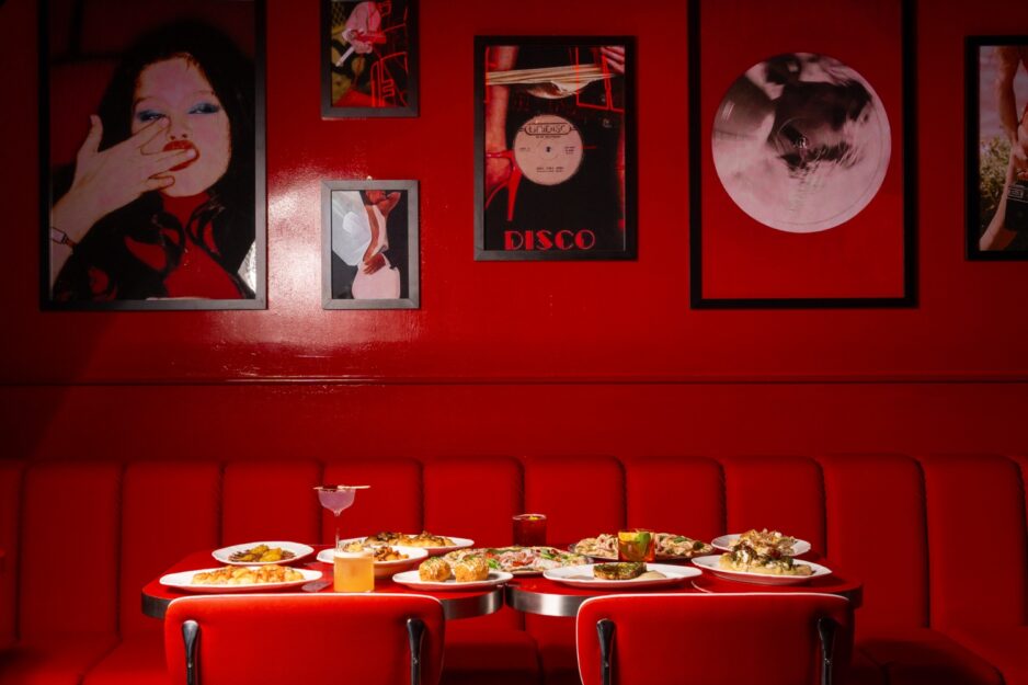 Medusa Allures with an Interior Inspired by 1960s Roman Vintage Luxury