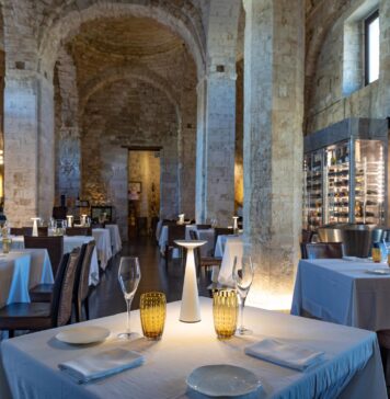 LE LAMPARE AL FORTINO: la chiesa del XII secolo diventata ristorante gourmet in Puglia