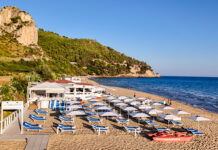 Le ultime giornate di mare a BAZZANO BEACH a Sperlonga
