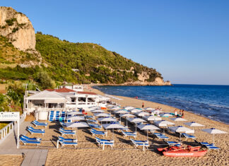 Le ultime giornate di mare a BAZZANO BEACH a Sperlonga